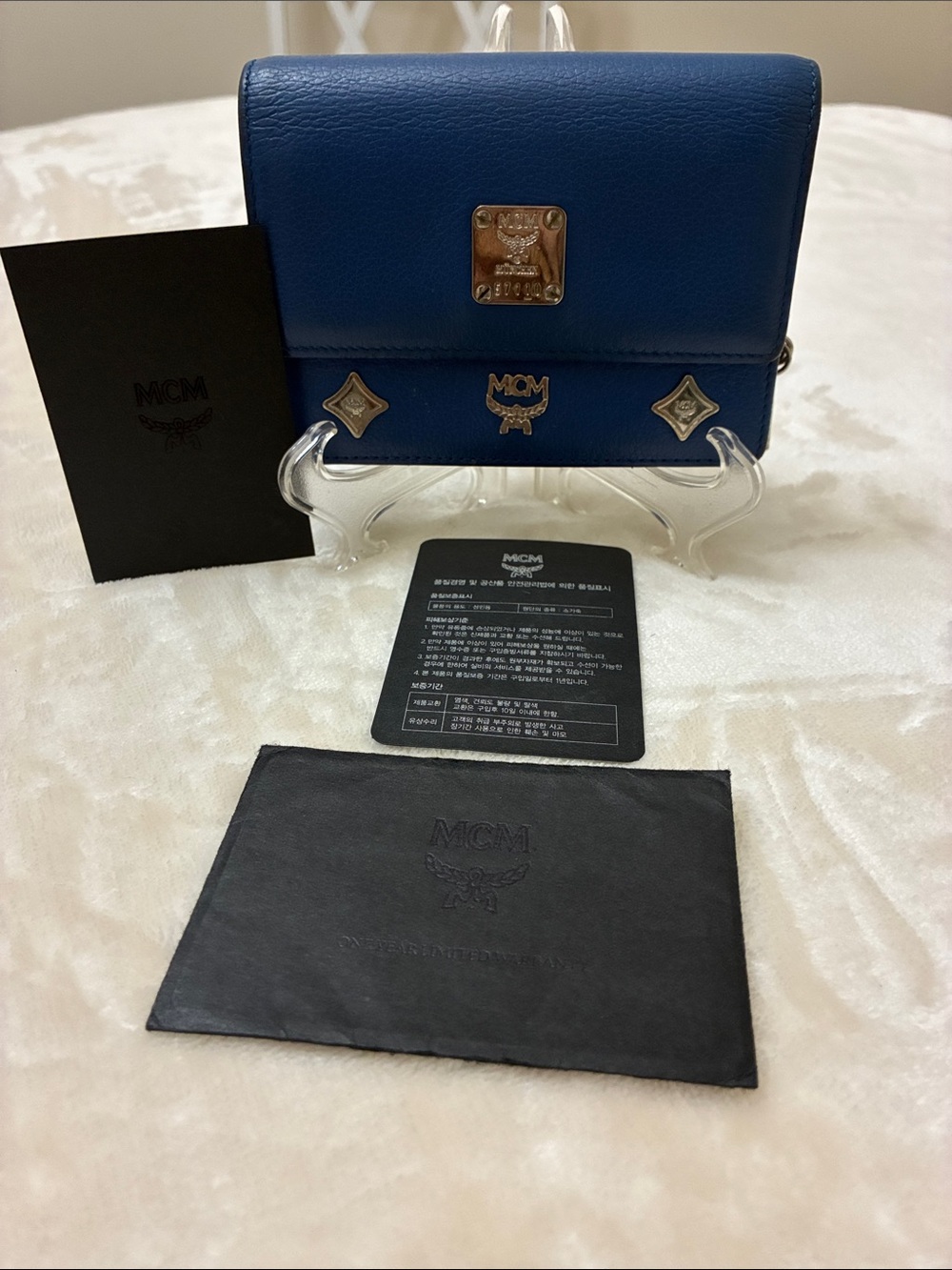 MCM Wallet in Cobalt Blue Leather. E7110